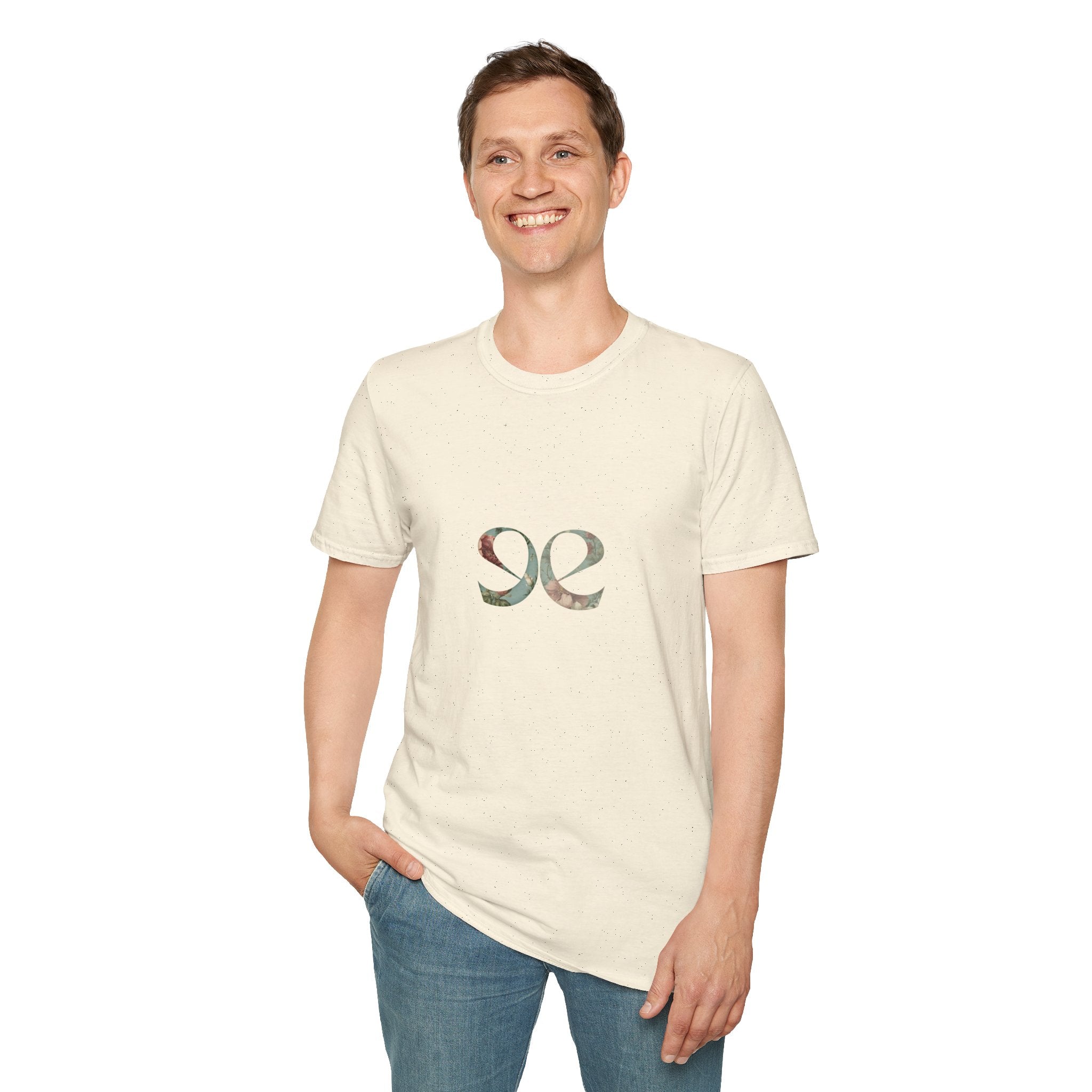 Estyn's Minimilist Tee