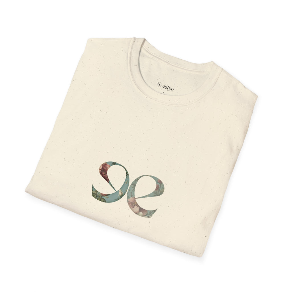 Estyn's Minimilist Tee