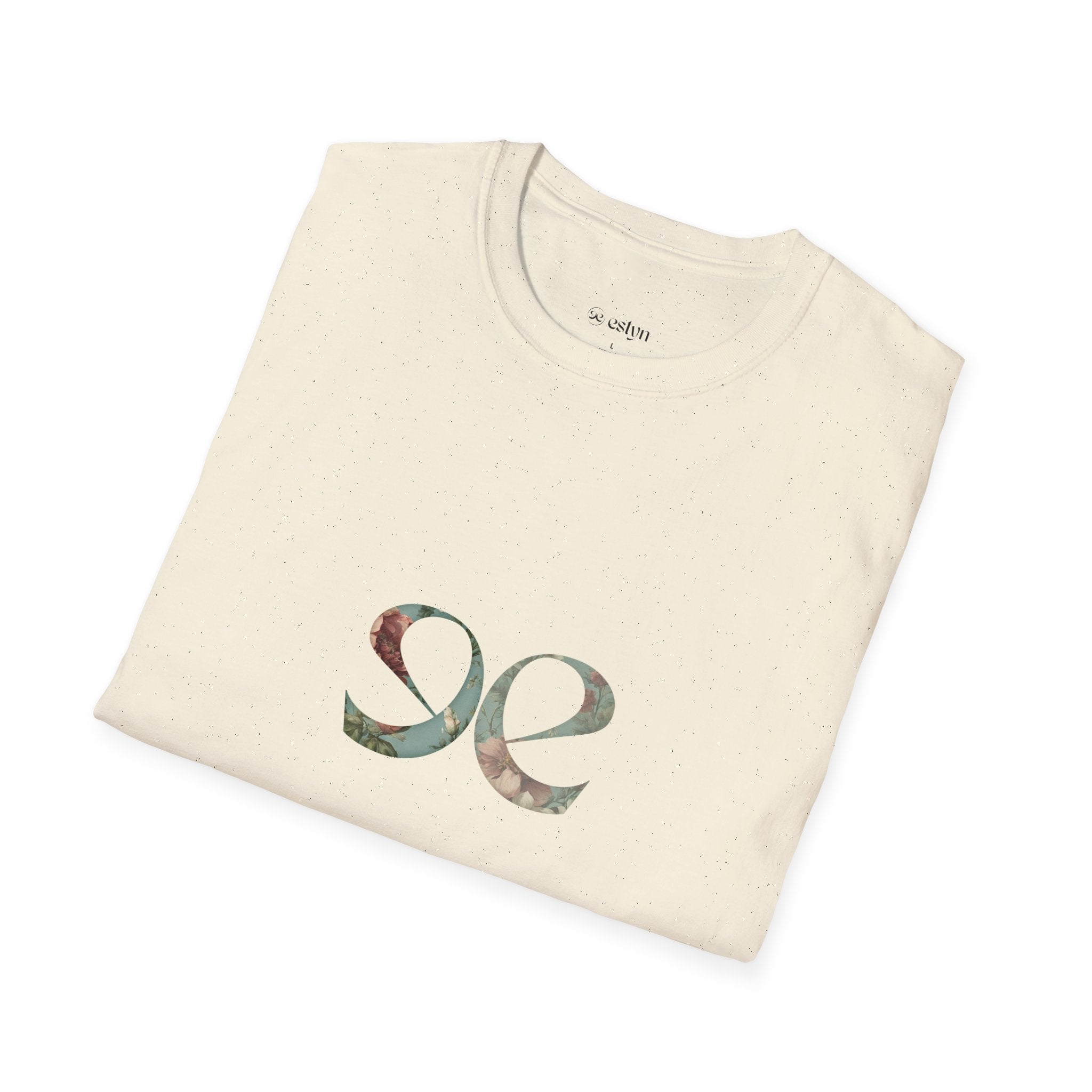 Estyn's Minimilist Tee